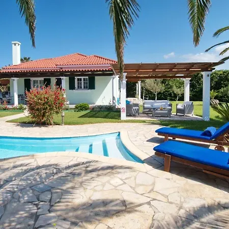 Kleismata Sleeps 4