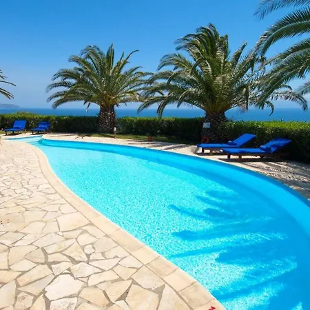 Kleismata Sleeps 4 Klísmata
