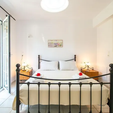 Kleismata Sleeps 4 Klísmata